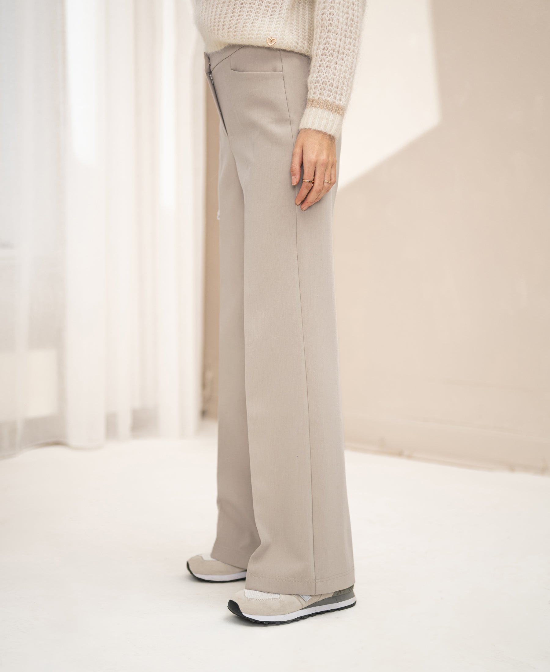 Wide-leg trousers LE CENTRE Kitt by PLEIN PUBLIQUE, shown indoors.