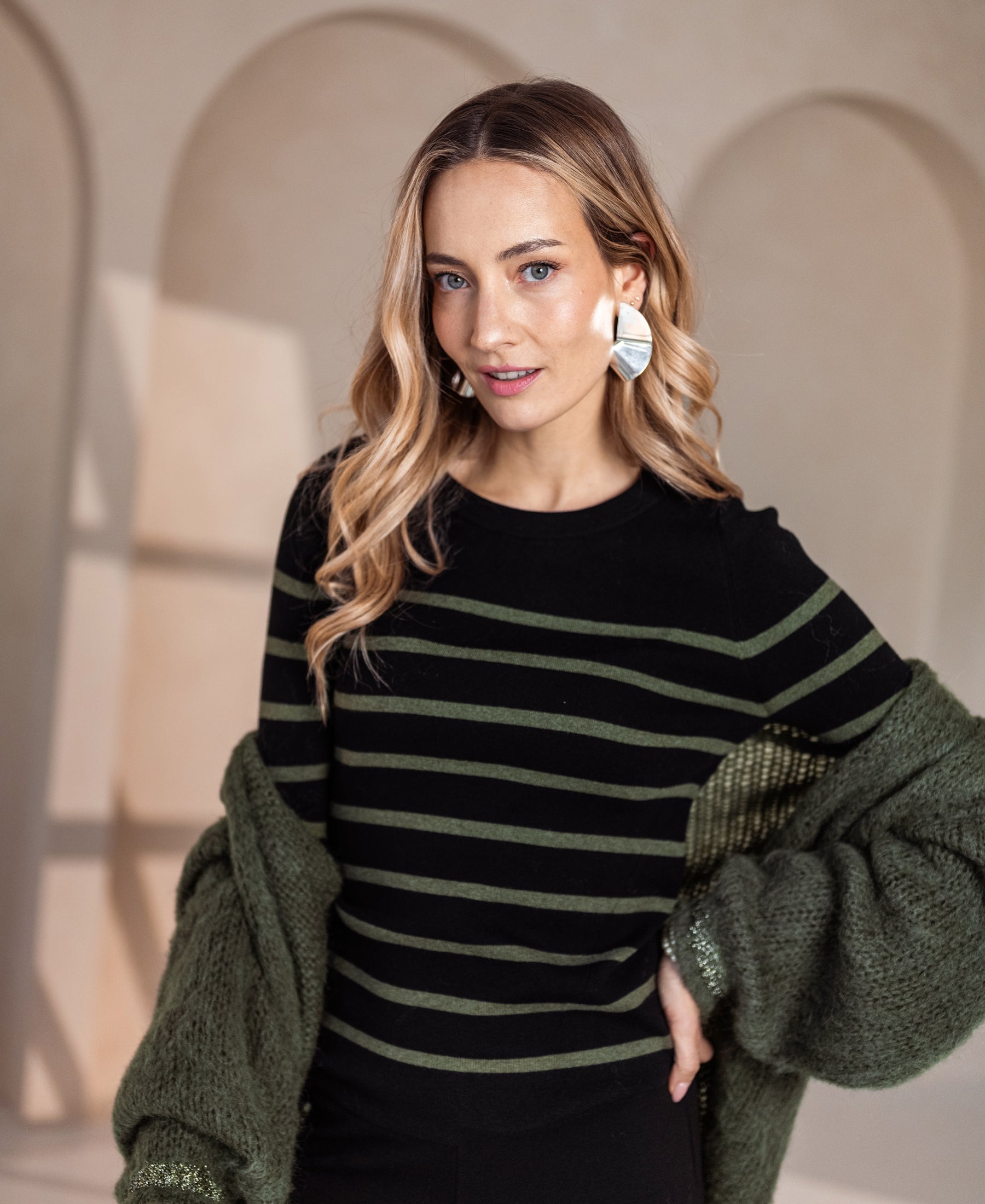 L'ELISA Black-Army green