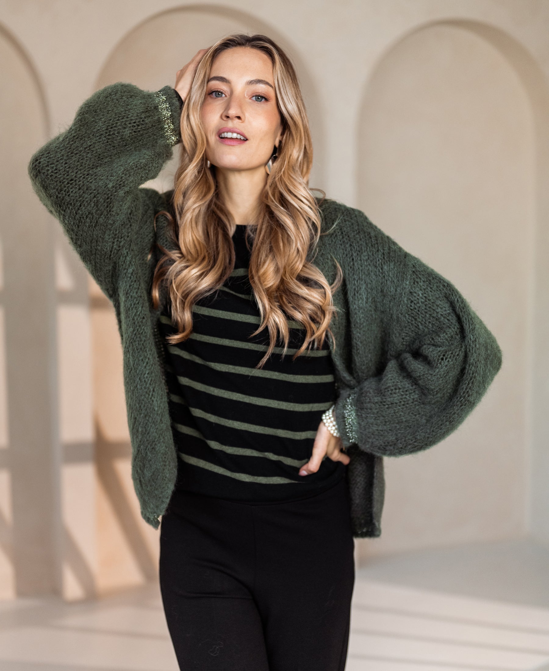 L'ELISA Black-Army green