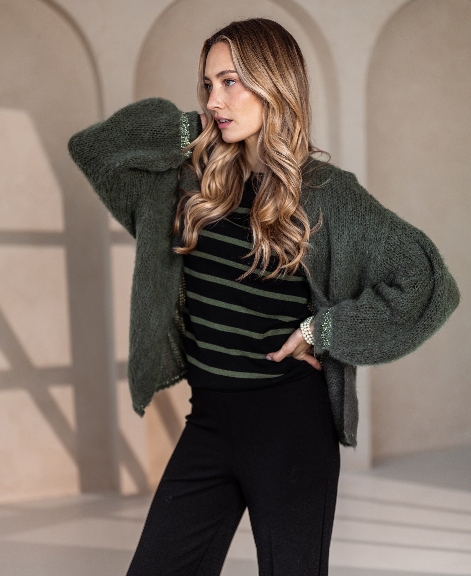 L'ELISA Black-Army green