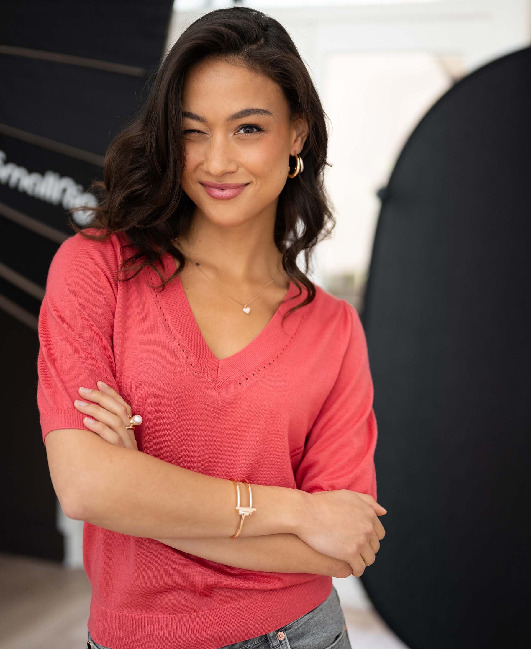 V-hals trui LA DIAZ Coralpink