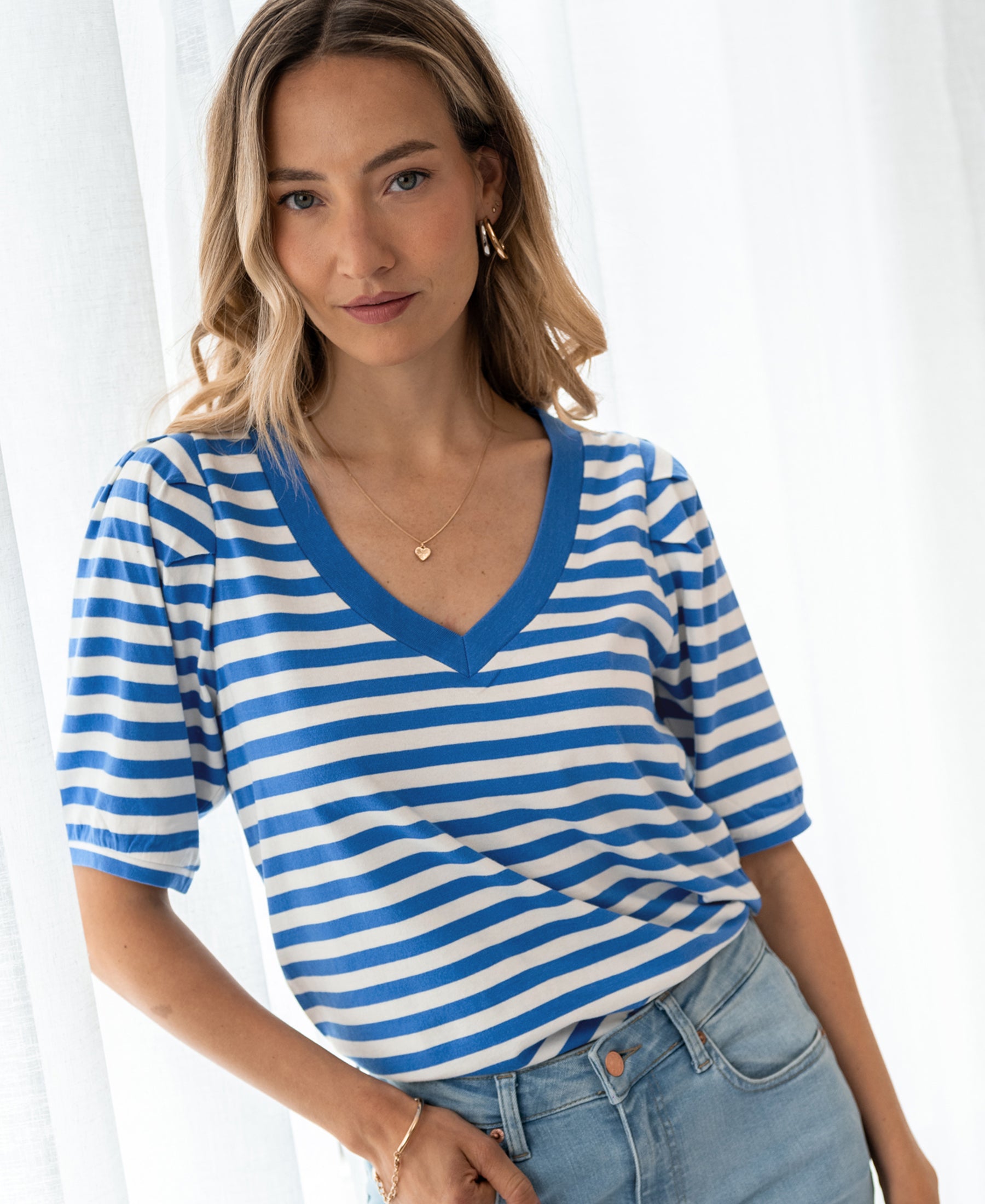 Streifenshirt V-Ausschnitt LA MAYSA Schwarz-Beige