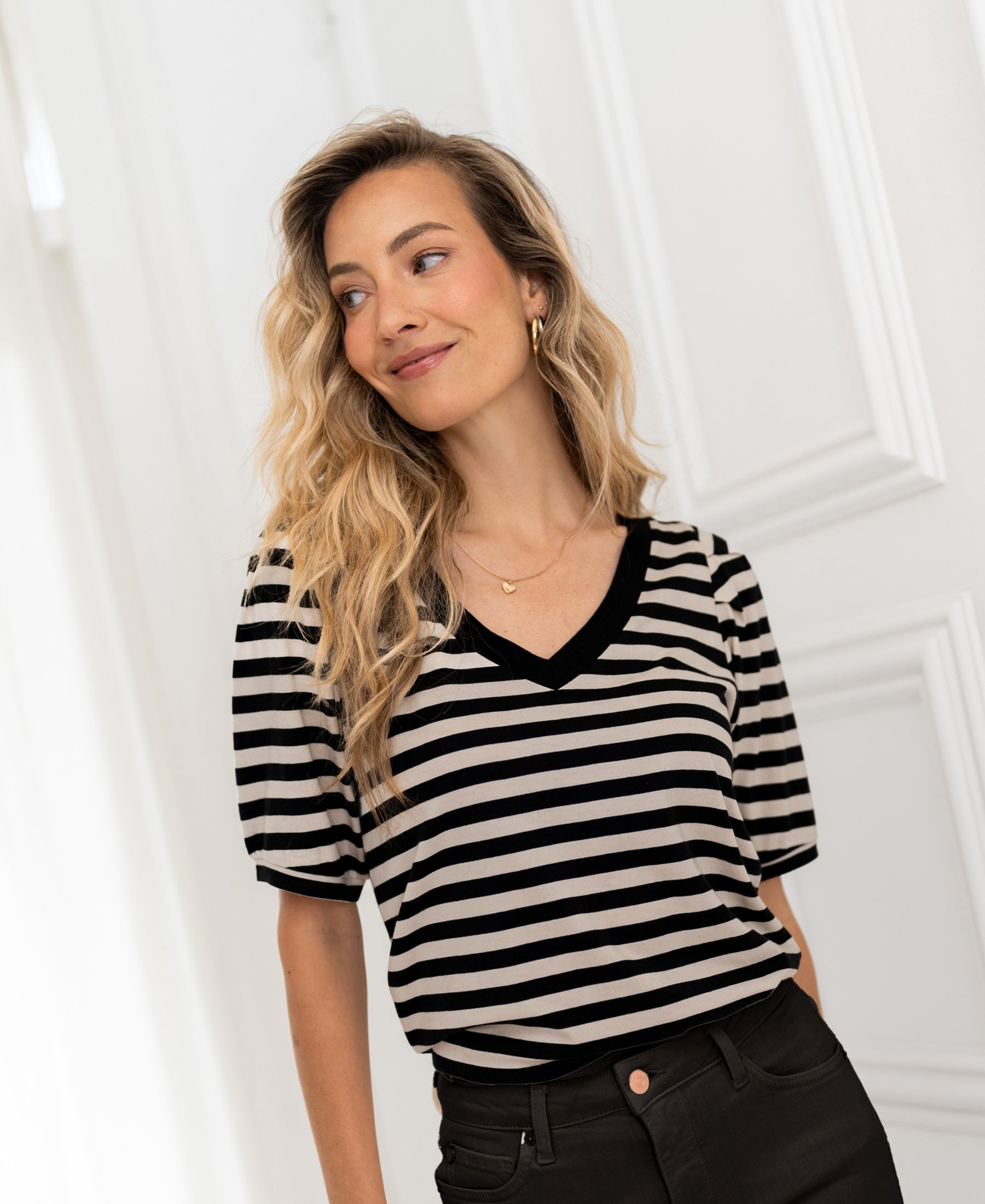 Streepjes shirt V-hals LA MAYSA Zwart-Beige