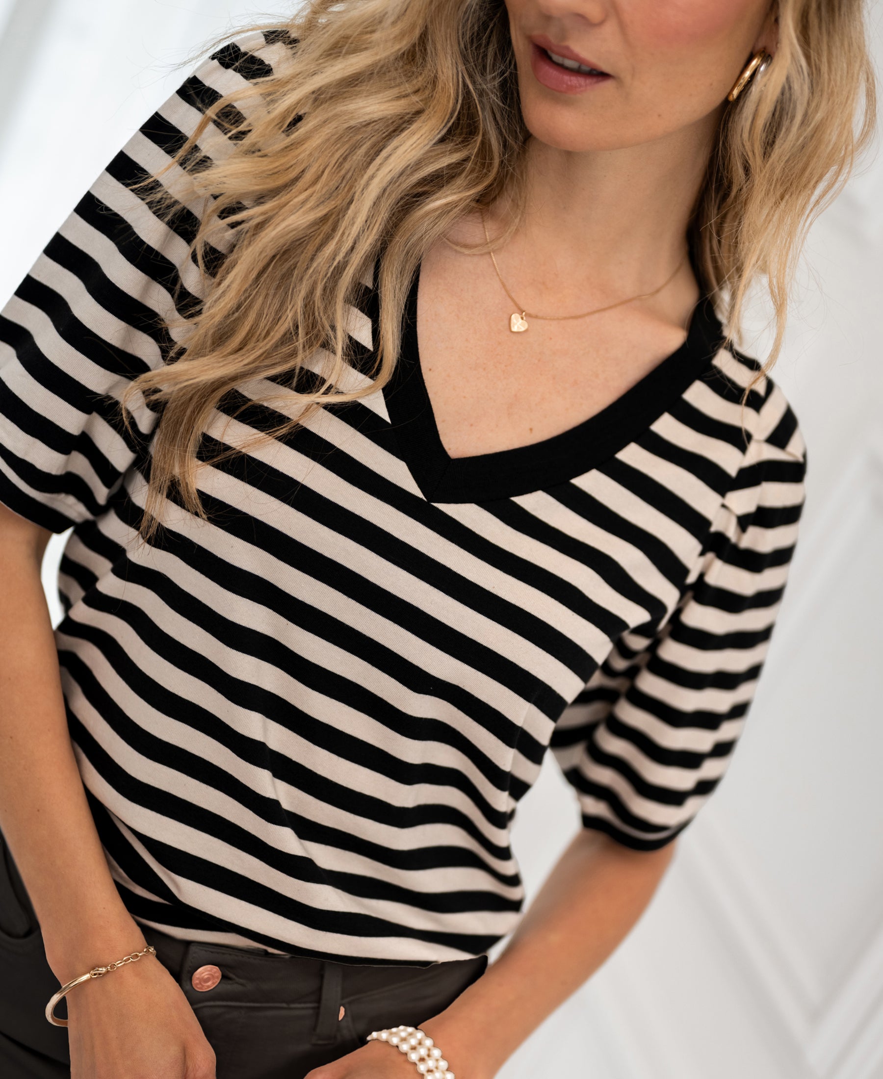 Striped V-neck shirt LA MAYSA Black-Beige by PLEIN PUBLIQUE.