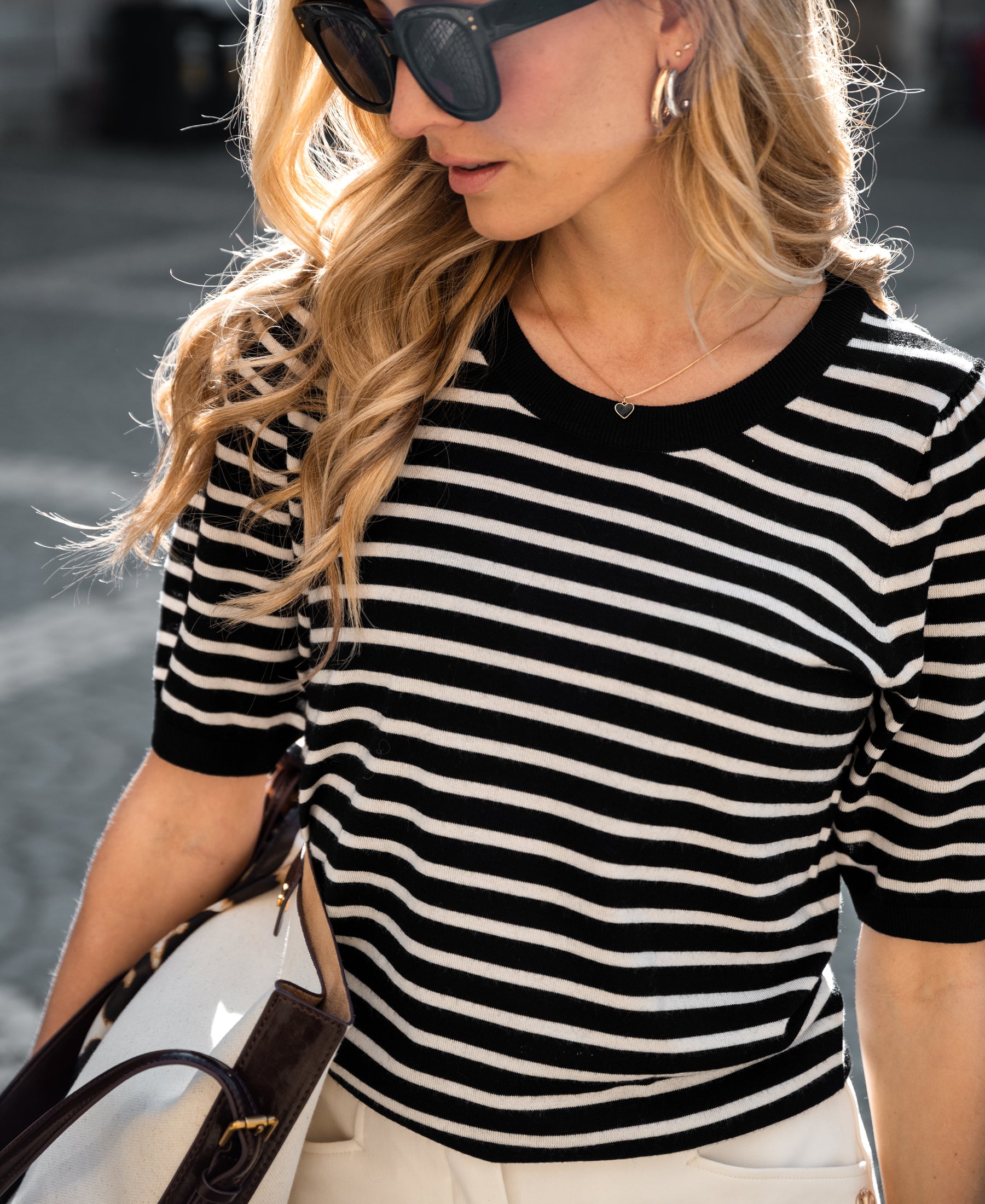 gestreifter Kurzarmpullover LA MILOU Schwarz-Creme