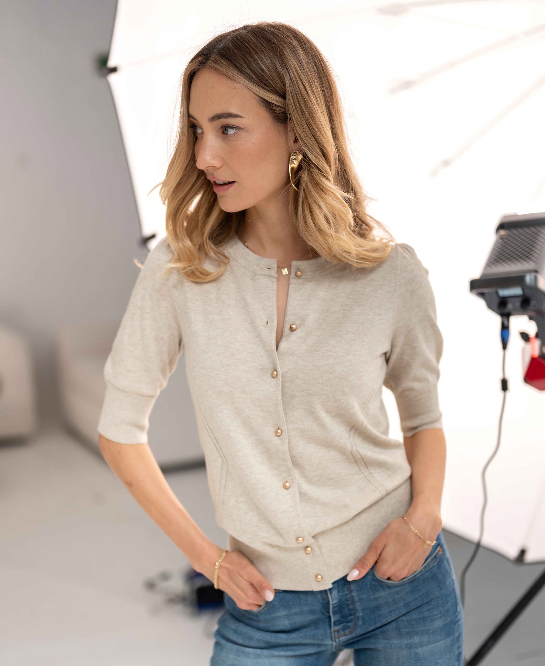 Strickjacke ADELINE in Sand - Gold