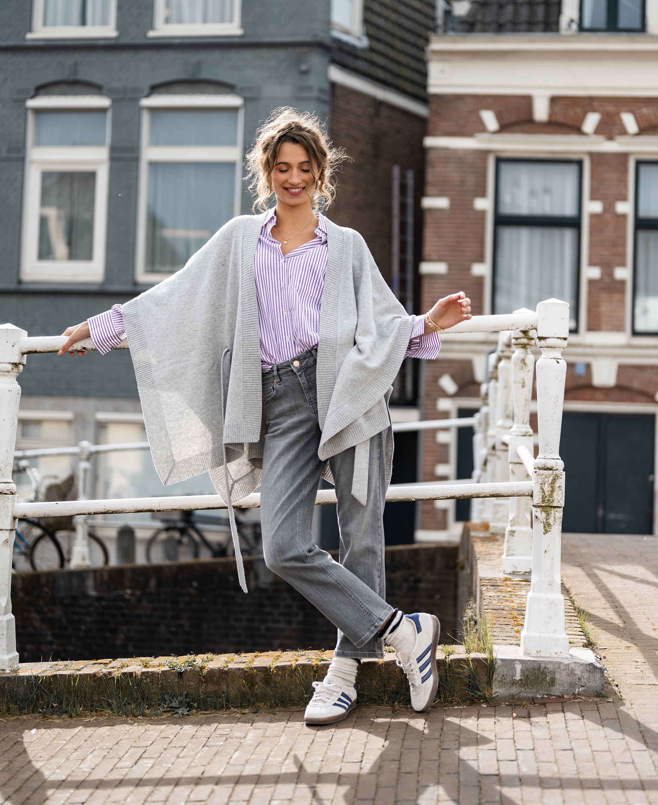 Merino wool LA PONCHO Silver gray