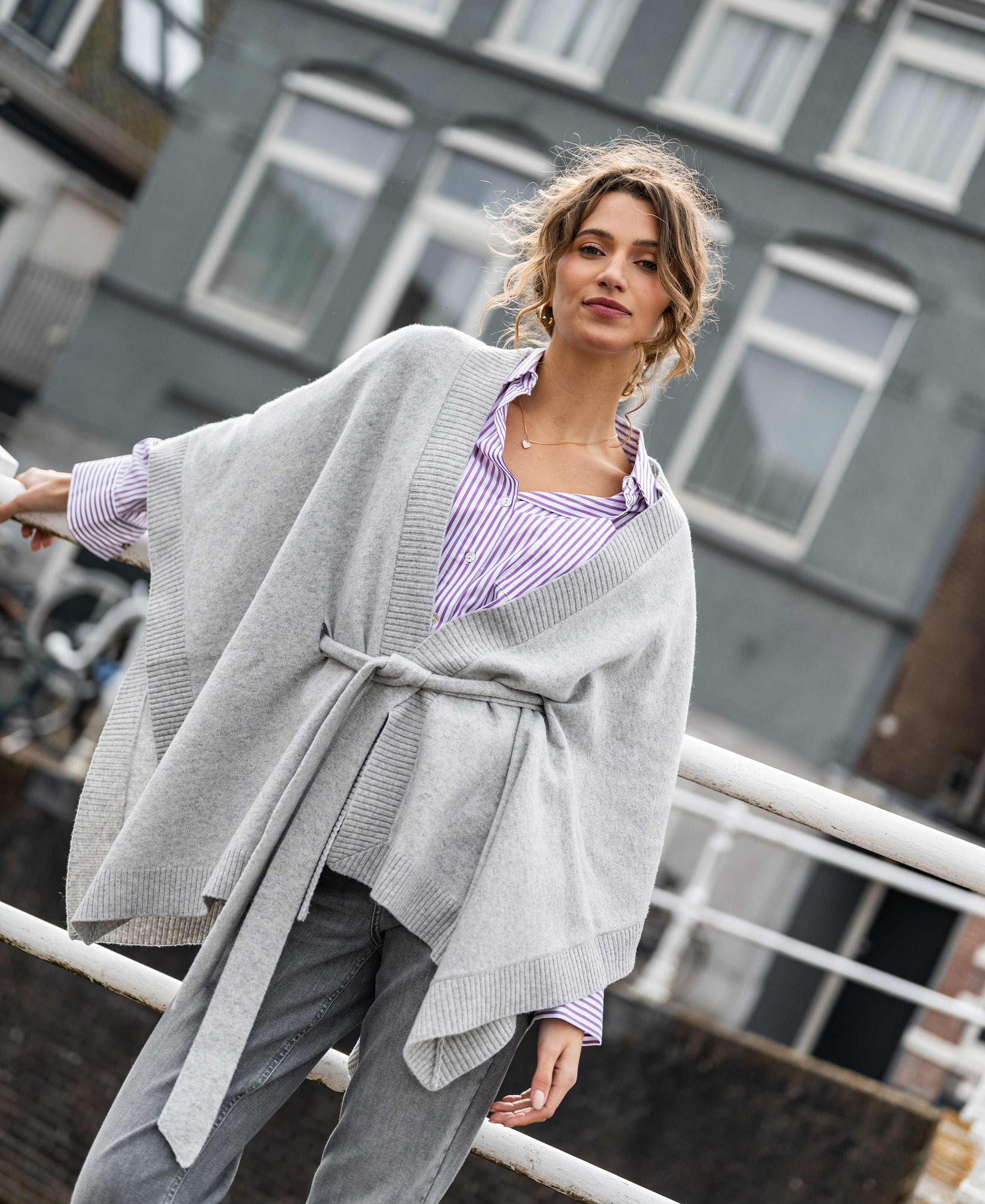 Merino wool LA PONCHO Silver gray