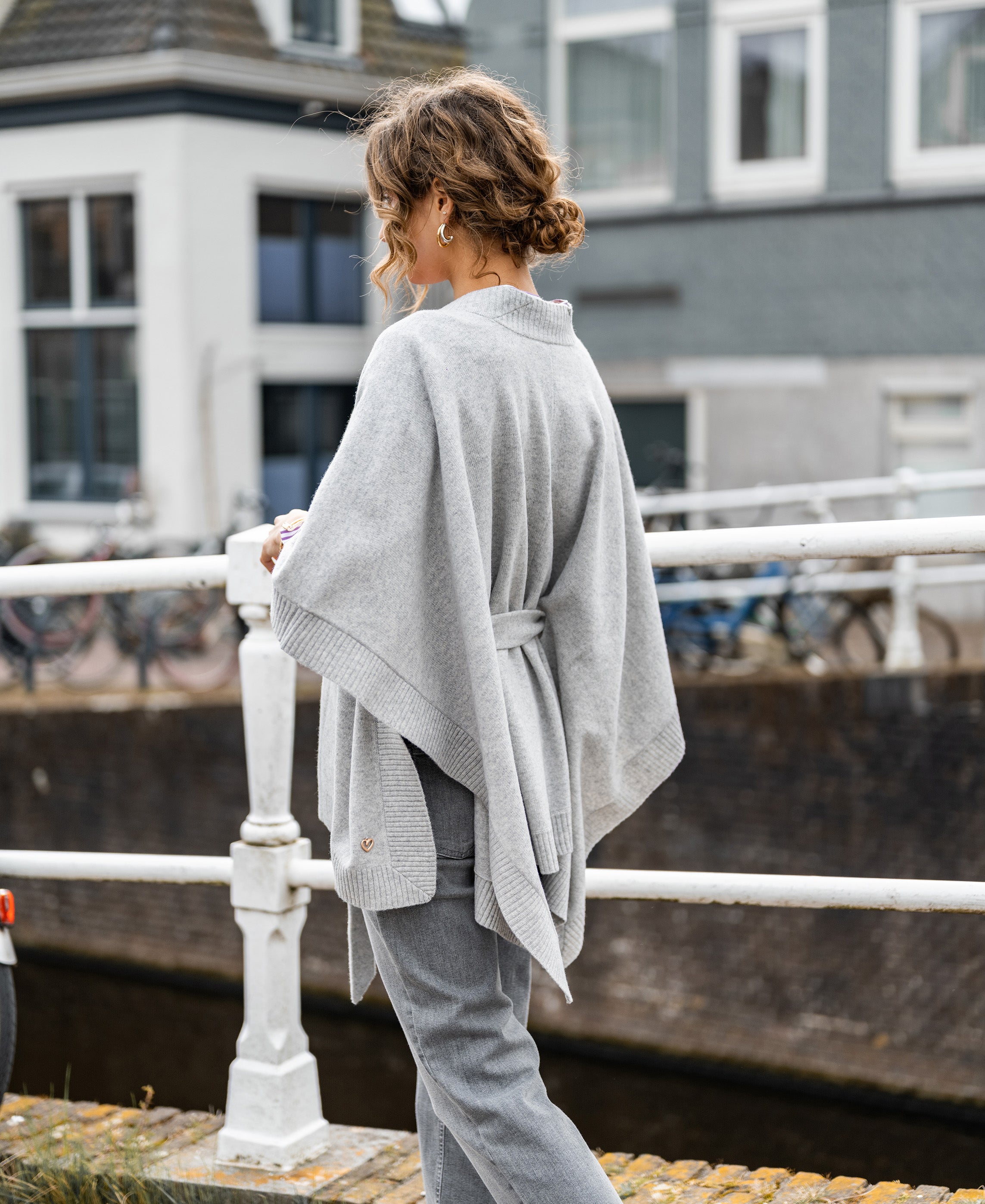 Merinowollen LA PONCHO Zilvergrijs
