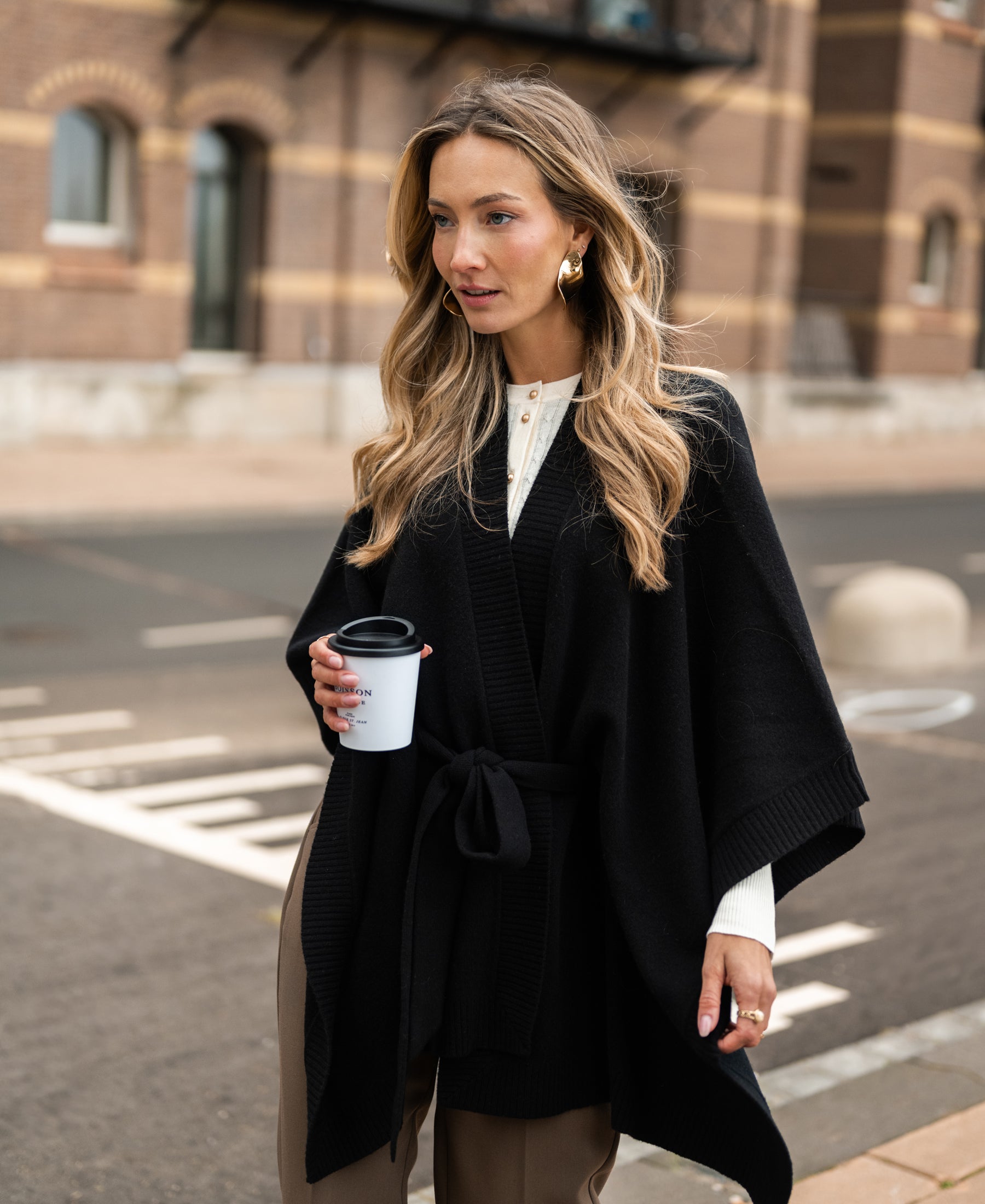 Merino wool LA PONCHO Black