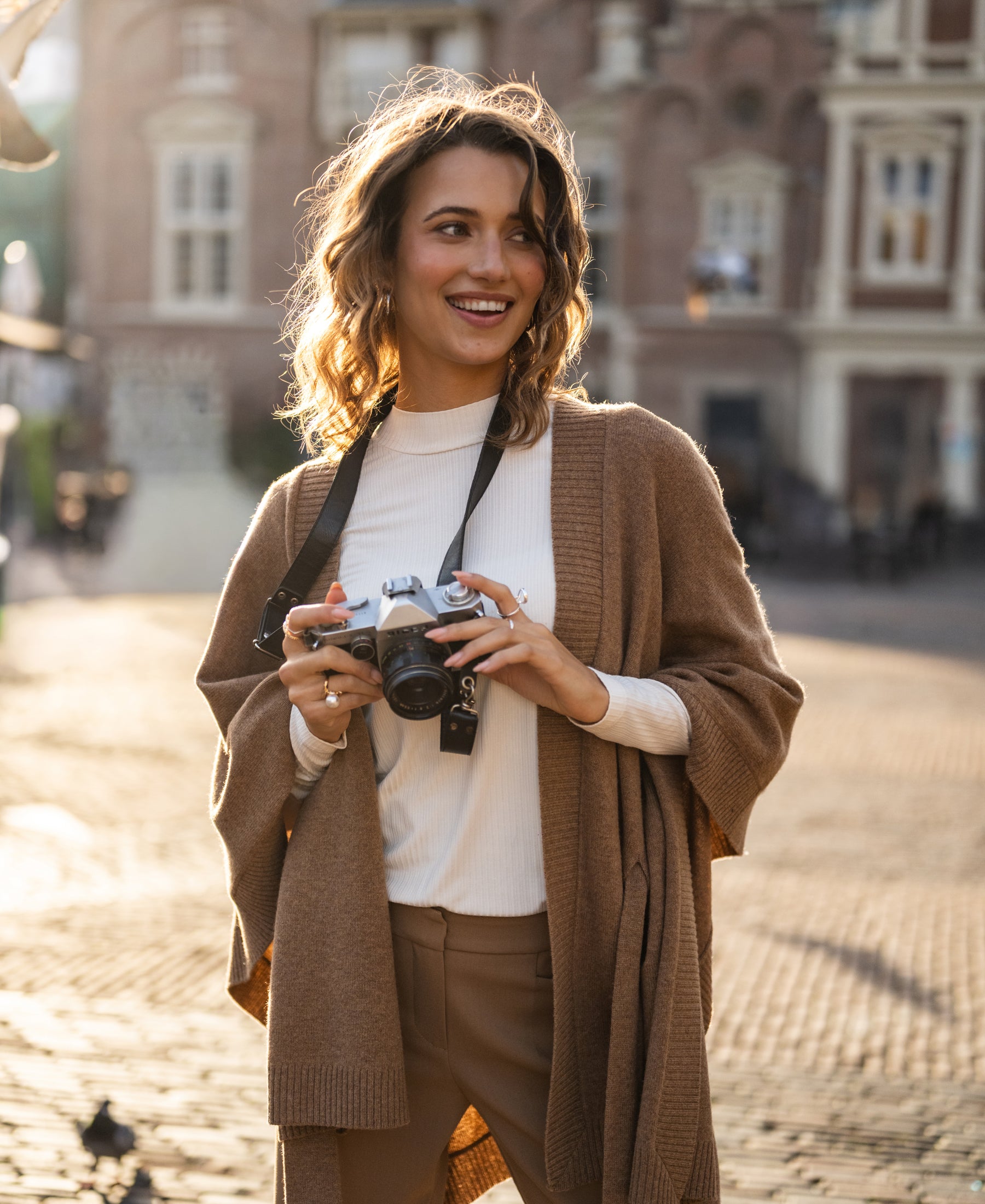 Merino wool LA PONCHO Camel