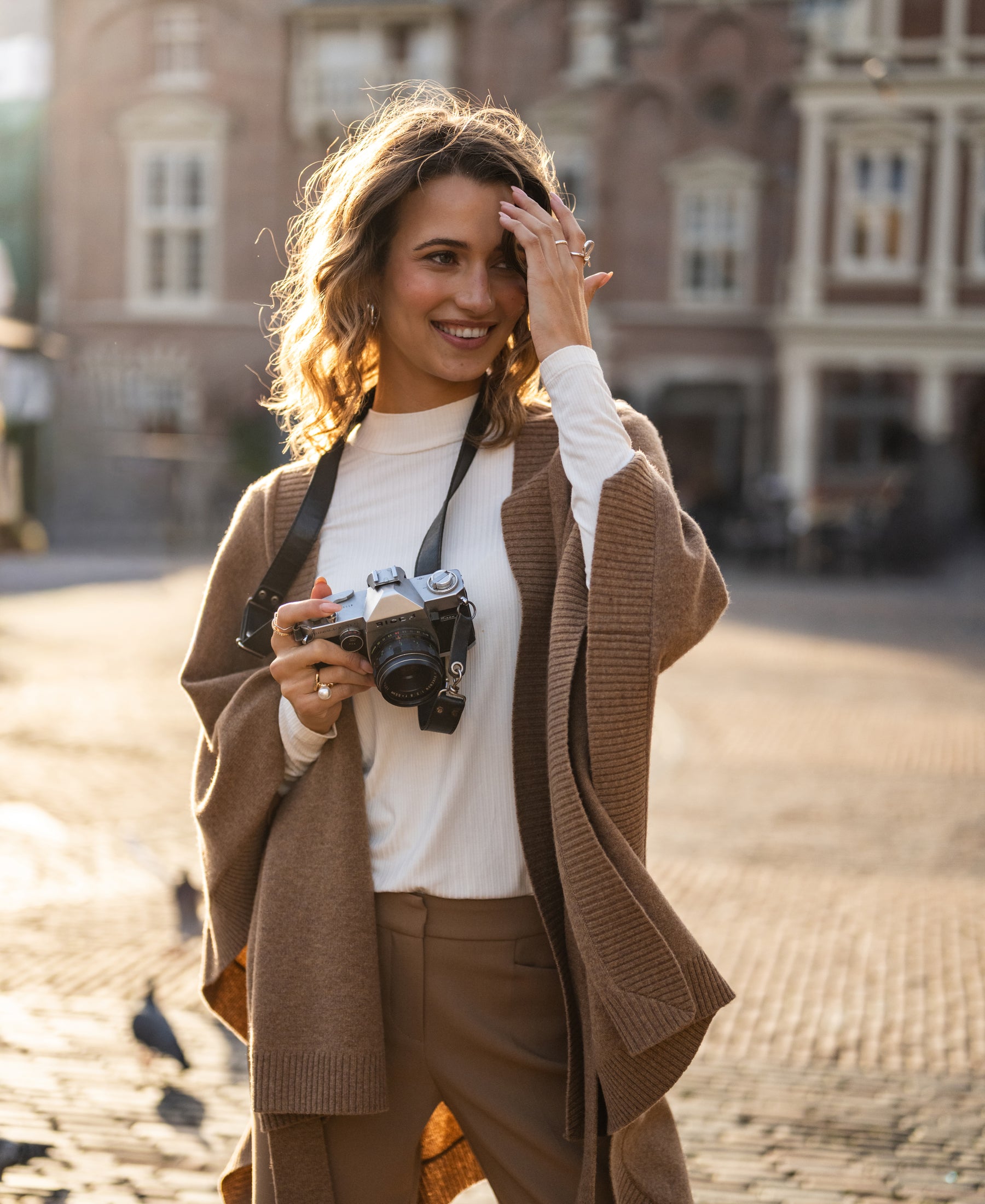 Merino wool LA PONCHO Camel