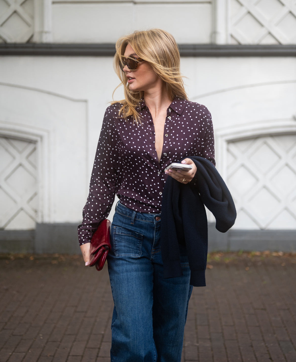 Gepunktete Bluse von LA SEZANNE Weinrot – cremeweiß