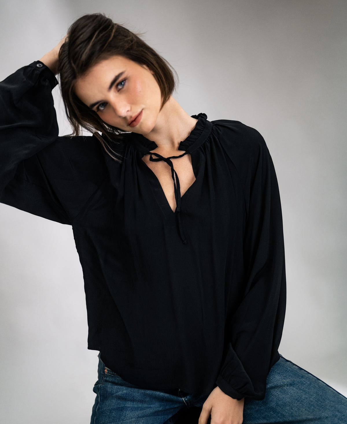 Blouse met strikkoordjes LA SOLENE Zwart