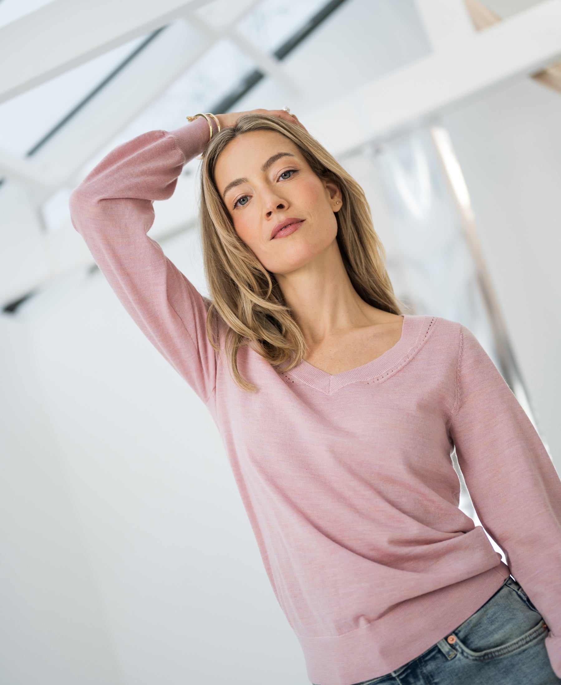 Merino V-hals trui LA VILLE Roze