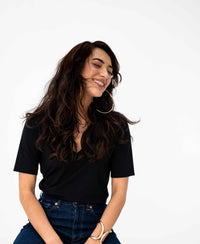 V-neck T-shirt LA VERONIQUE Black