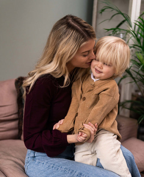 Bordeaux red sweater LA COEUR