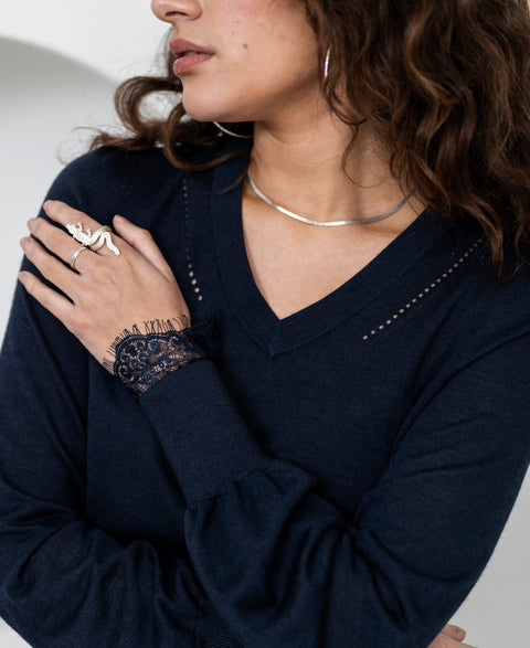 Merino V-hals trui LA VERE Donkerblauw met kant