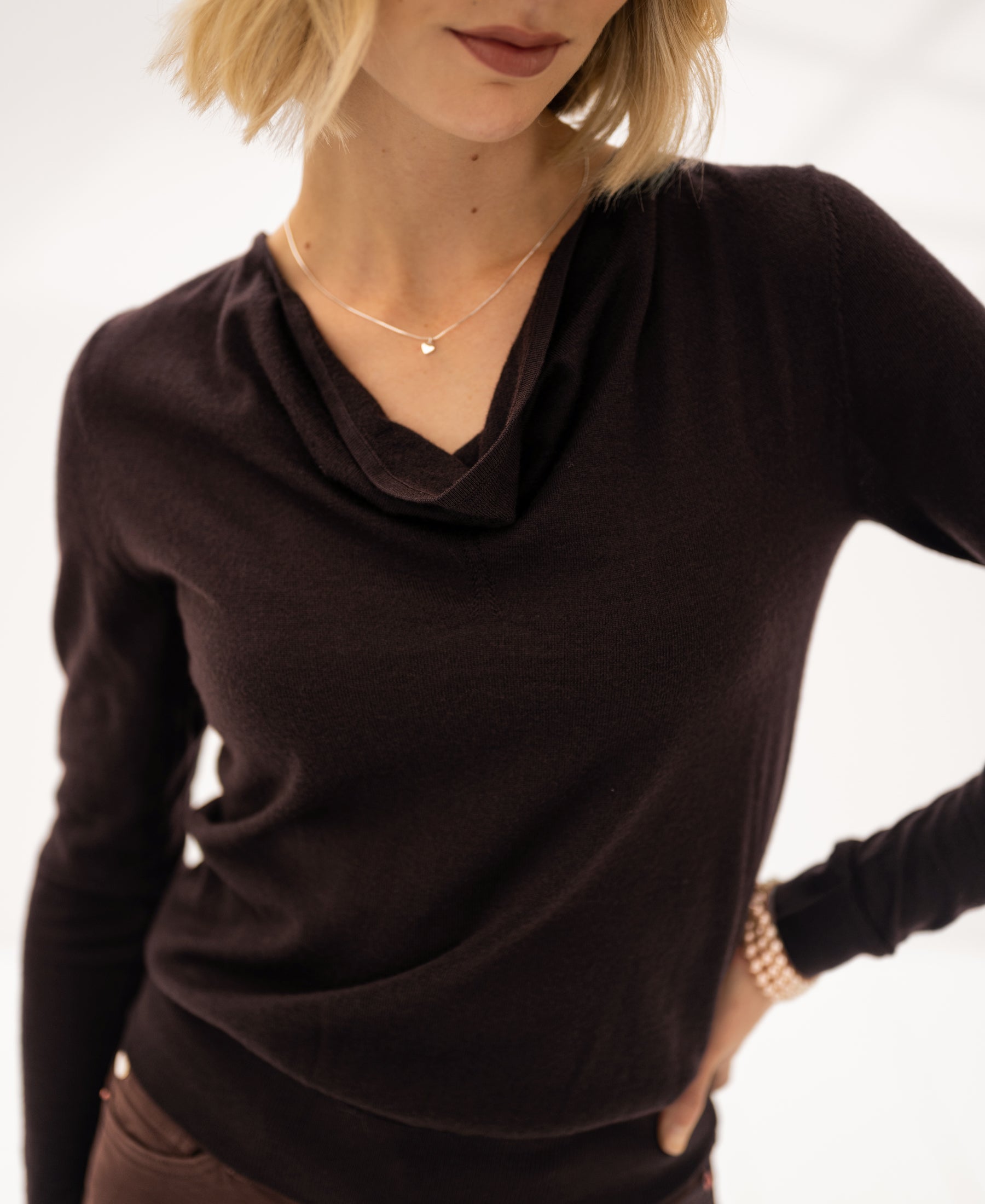 Pullover mit Wasserfallausschnitt LA CASCADE Pure choco