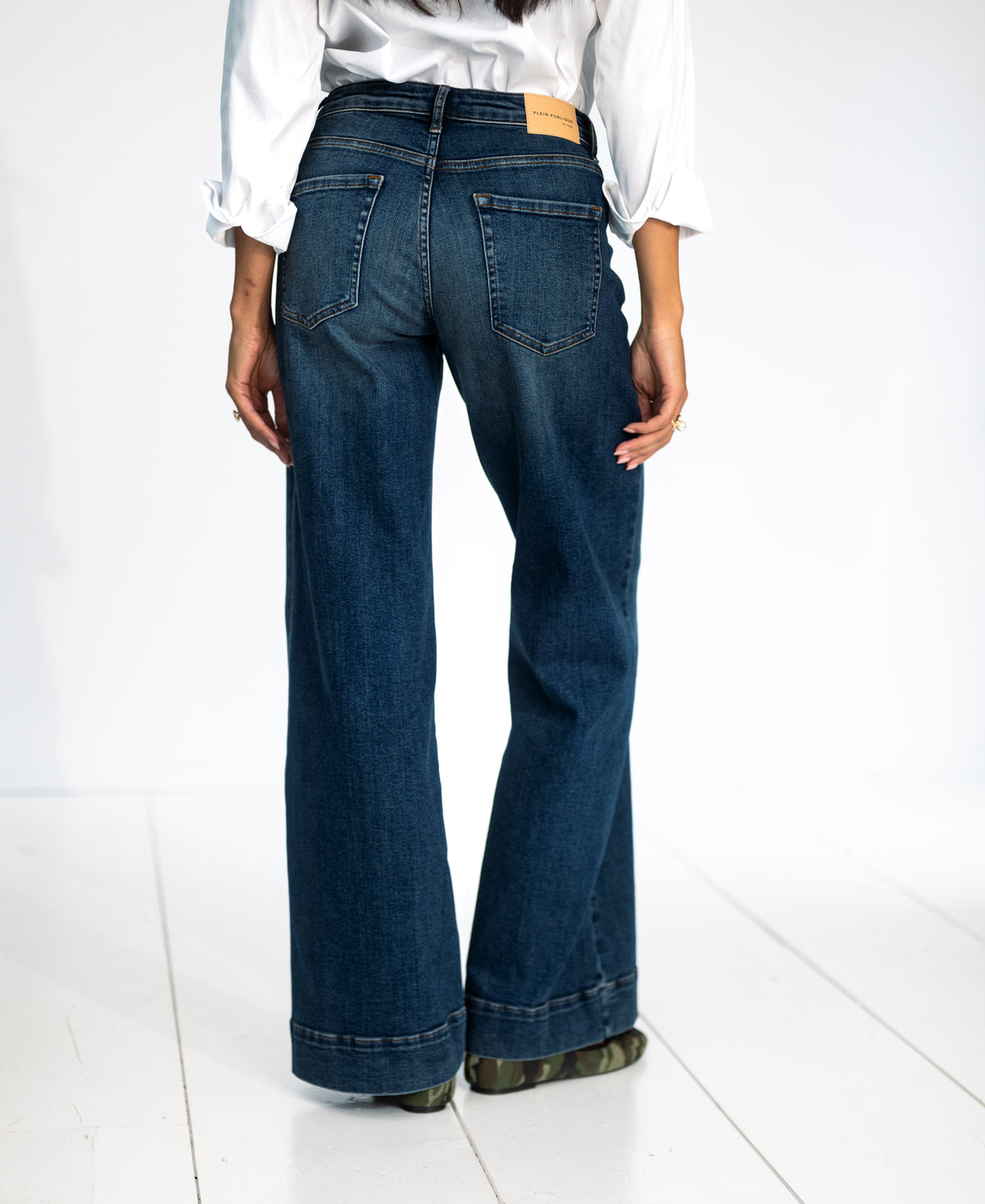 Jeans mit weitem Bein LE CHARLIE Dark Heritage