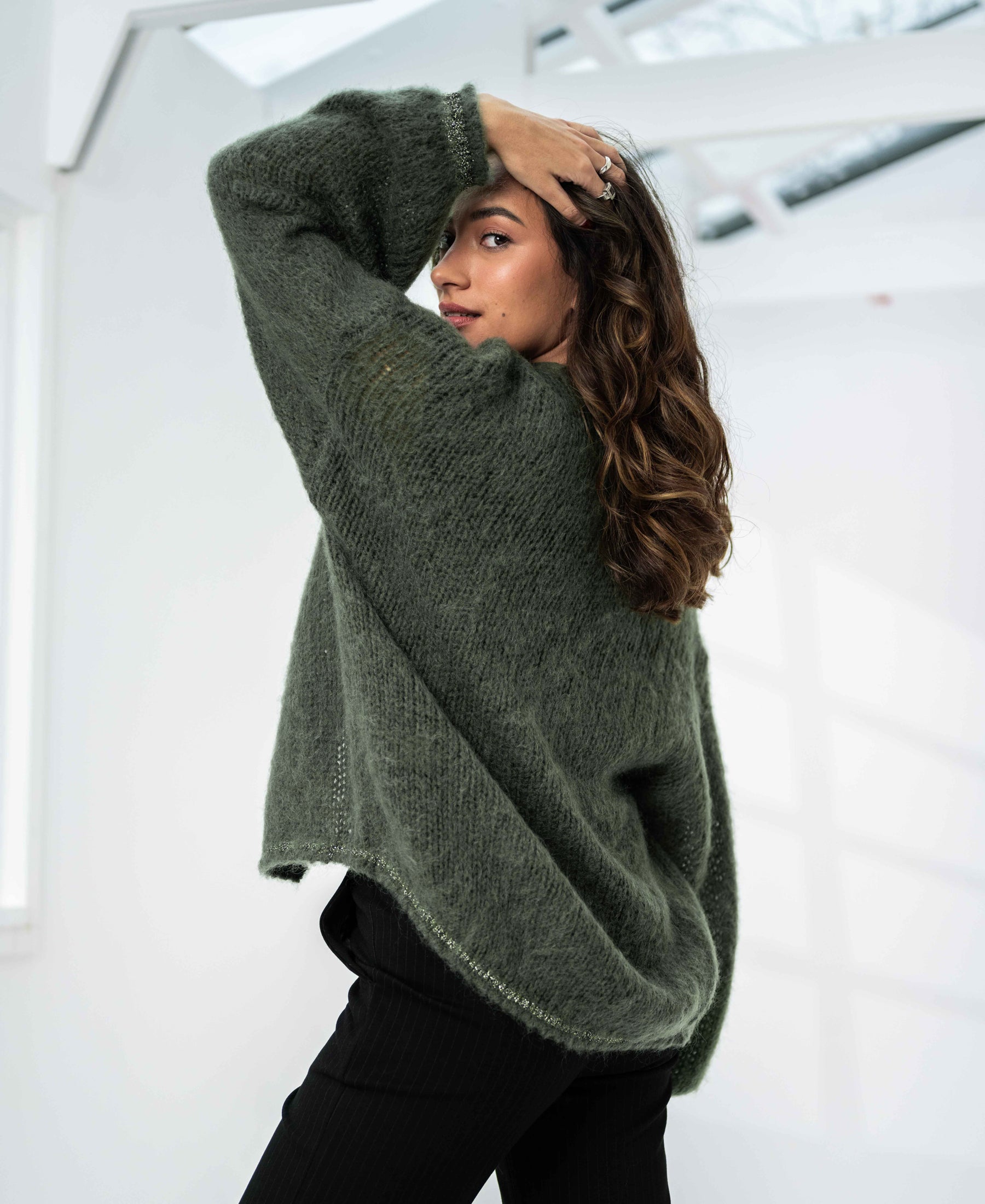 Flauschige Strickjacke LA CHERIE Army