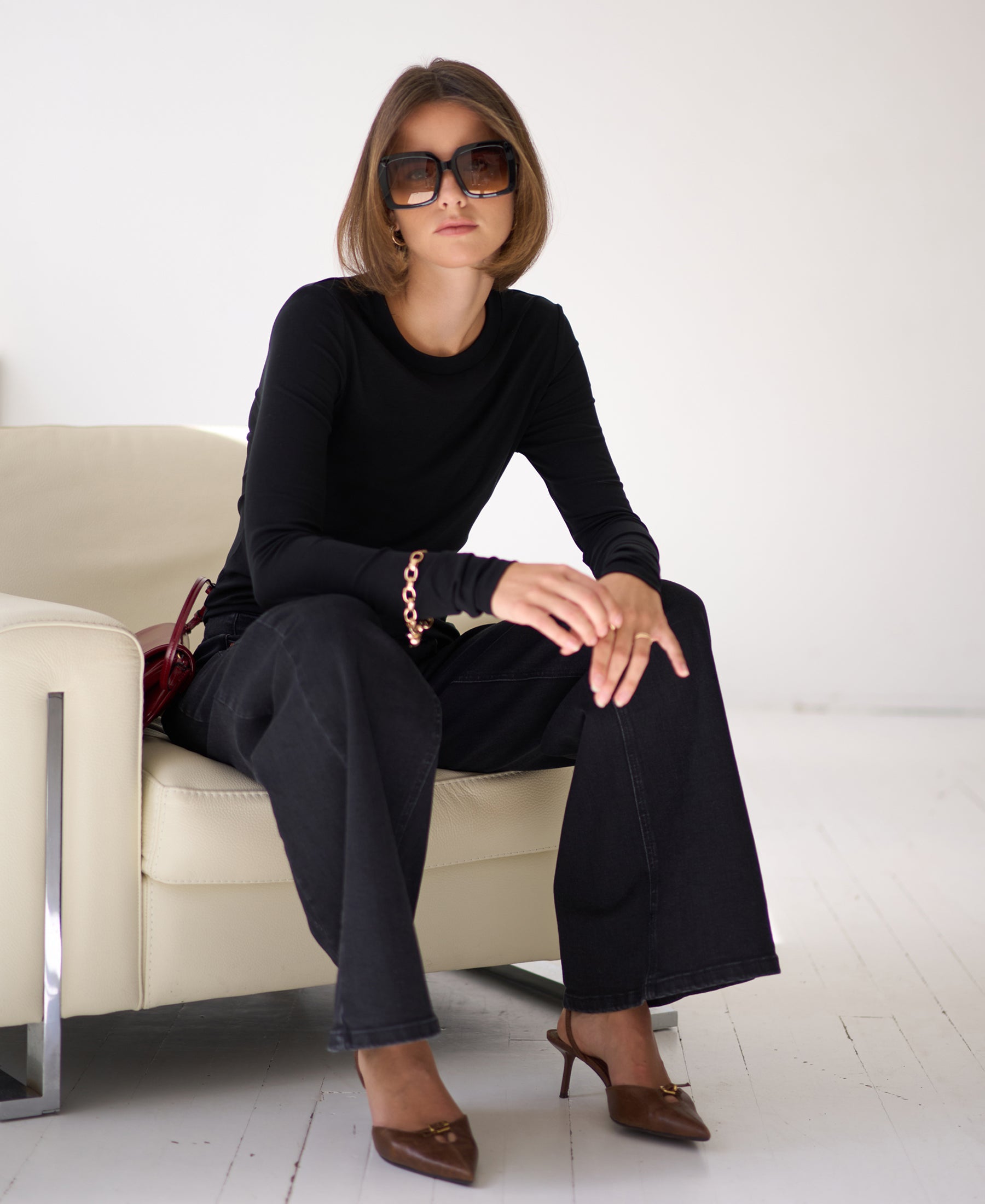 Luxurious long sleeve T-shirt LA JANE Black