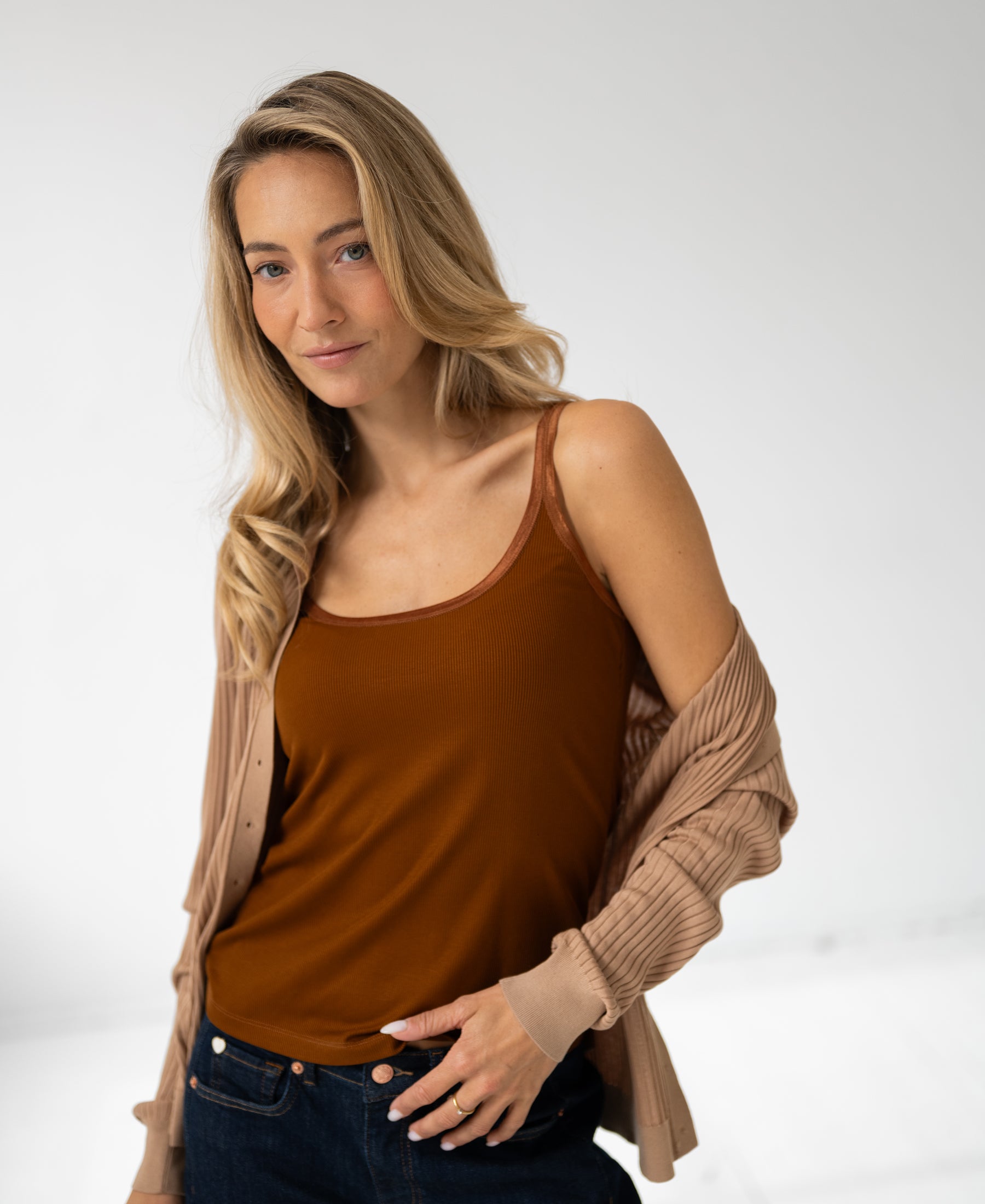 Luxe Cami top LE BASTILLE Havana