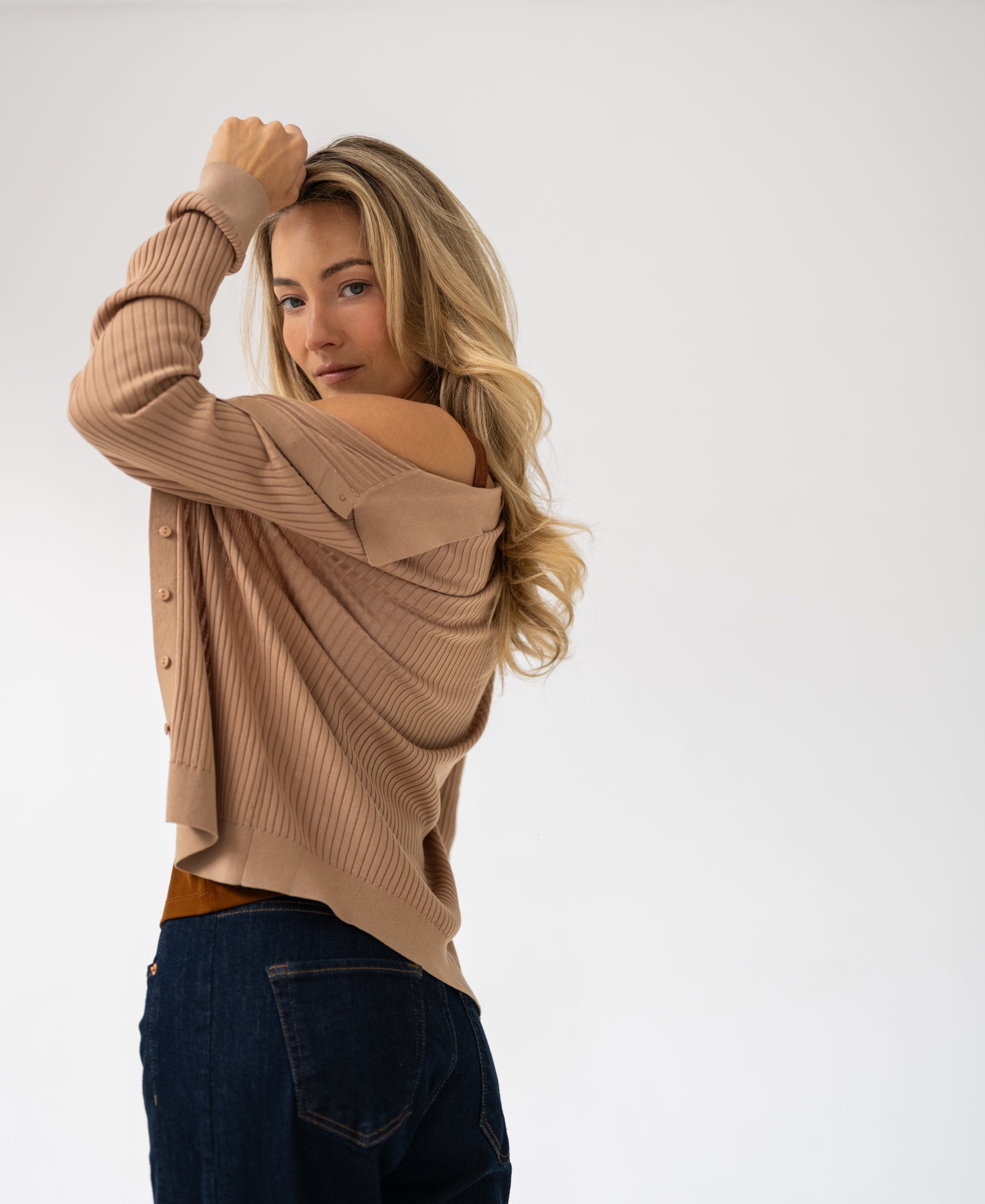Tencel-zijde ribvestje LA JOSH Zand