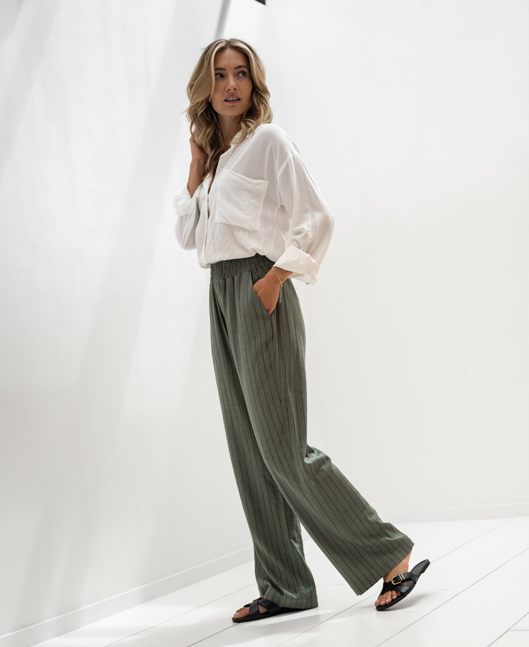 Linen pinstripe pants LA MINUTE Misty green