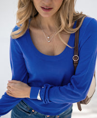 Niedriger Rundhals-Pullover LA NAOMI Blau