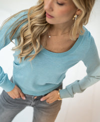 Trui met lage ronde hals LA NAOMI Mistblauw