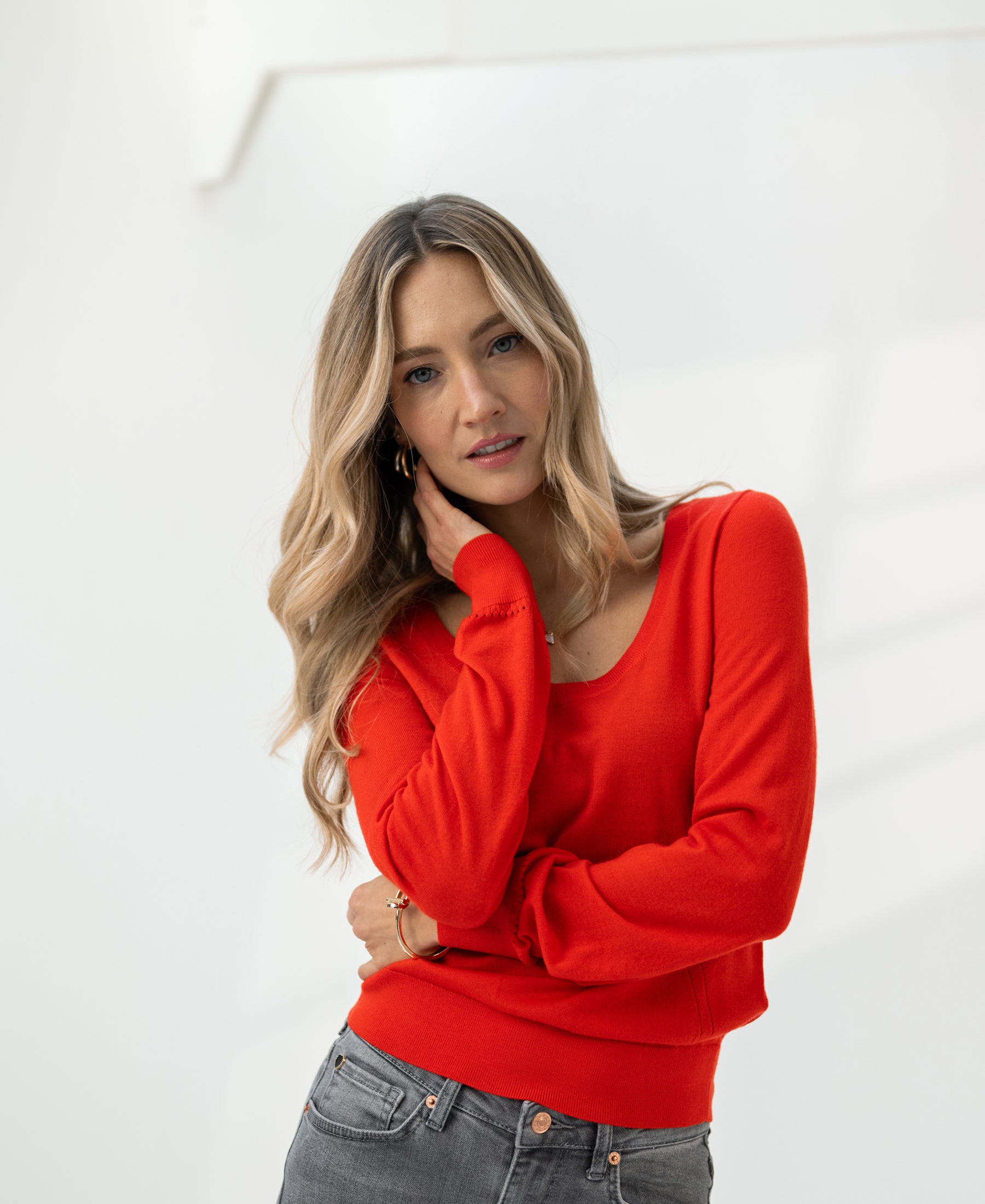 Trui met lage ronde hals LA NAOMI Koraalrood