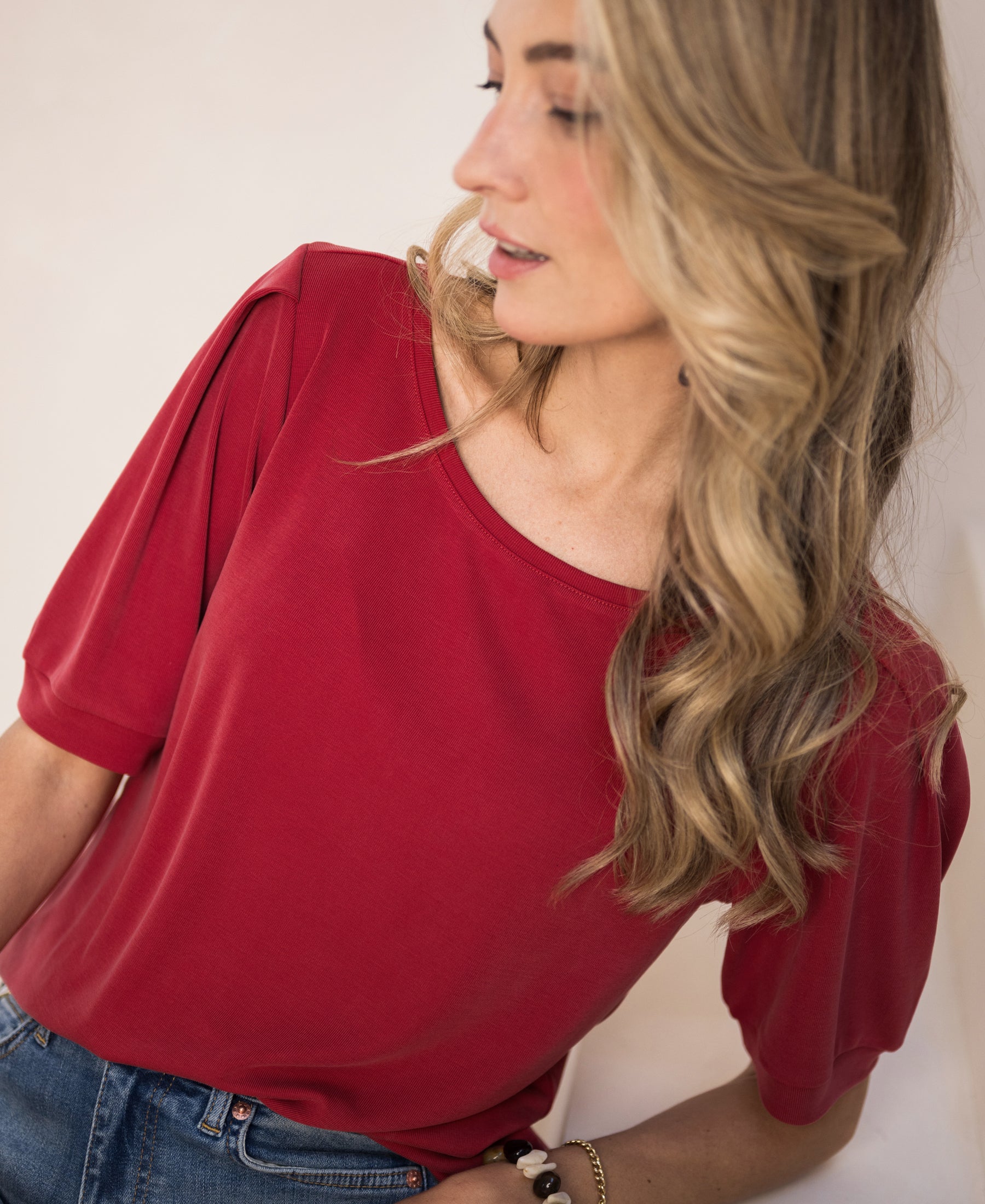 Red ribbed LA PHILEINE T-shirt by PLEIN PUBLIQUE, shown from the front.