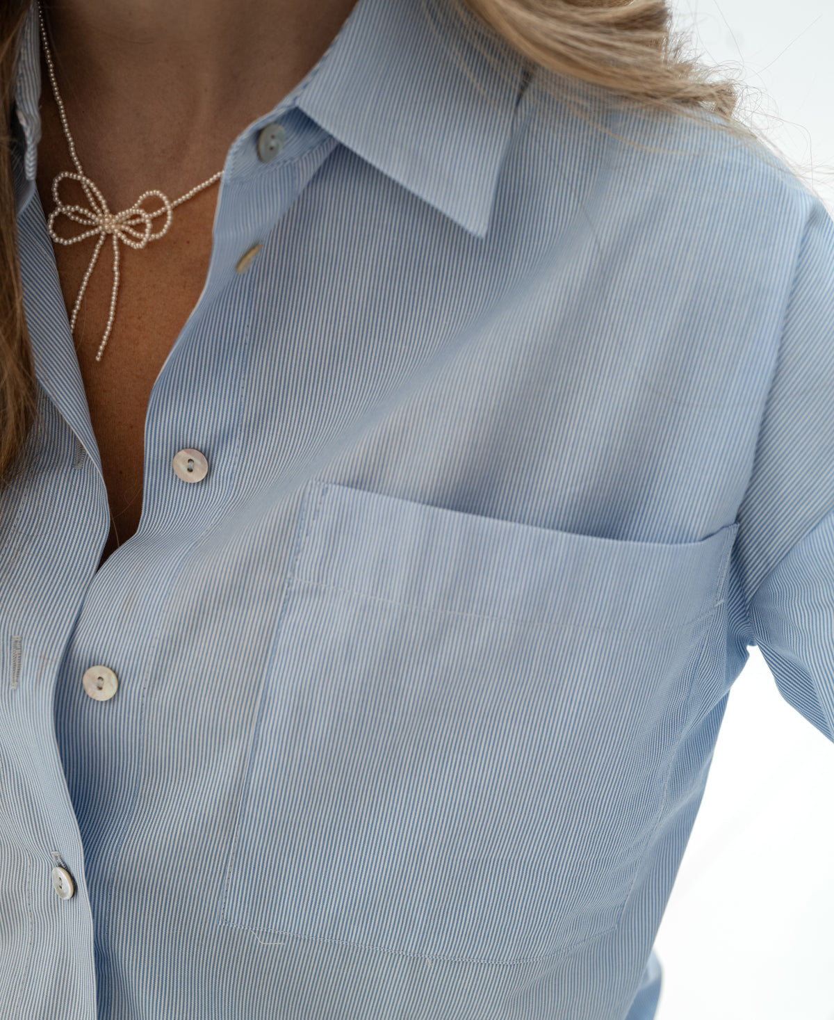 Blouse LA PASCALLE Lichtblauw fijn gestreept