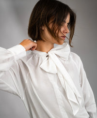 Voile-Bluse mit Schleifendetail LA SATINEE cremeweiß