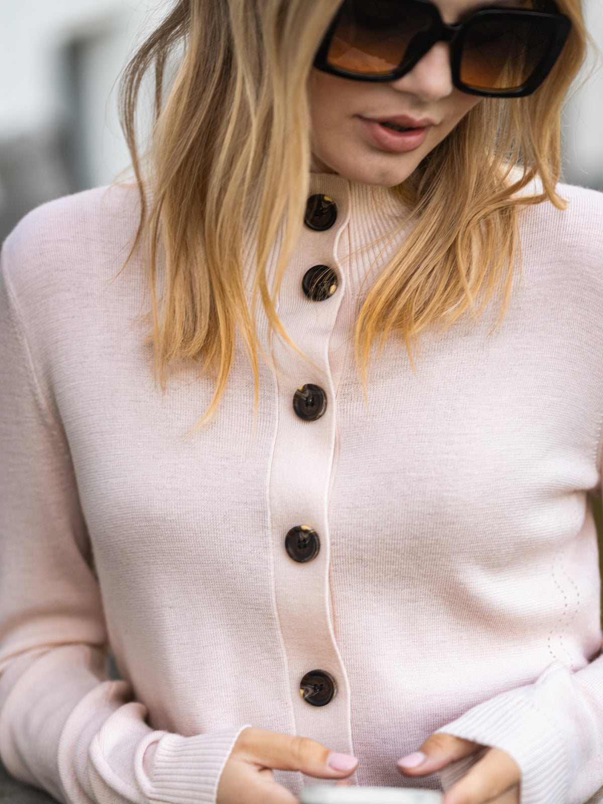 Merino wool turtleneck cardigan LES SEIZE Blush