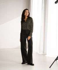 Gepunktete Bluse von LA SEZANNE in Army – cremeweiß