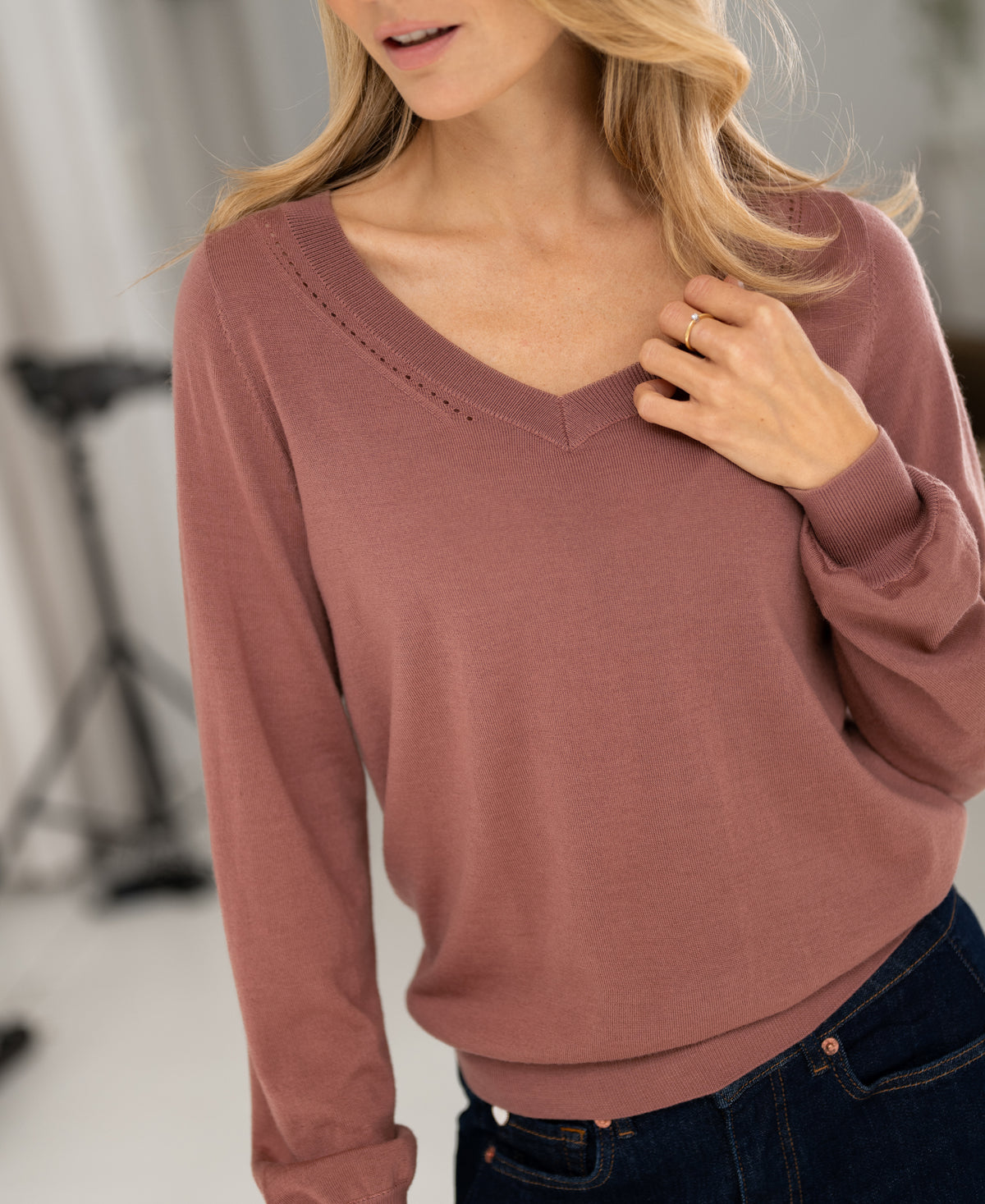 Merino V-neck sweater LA VILLE Dusty Pink
