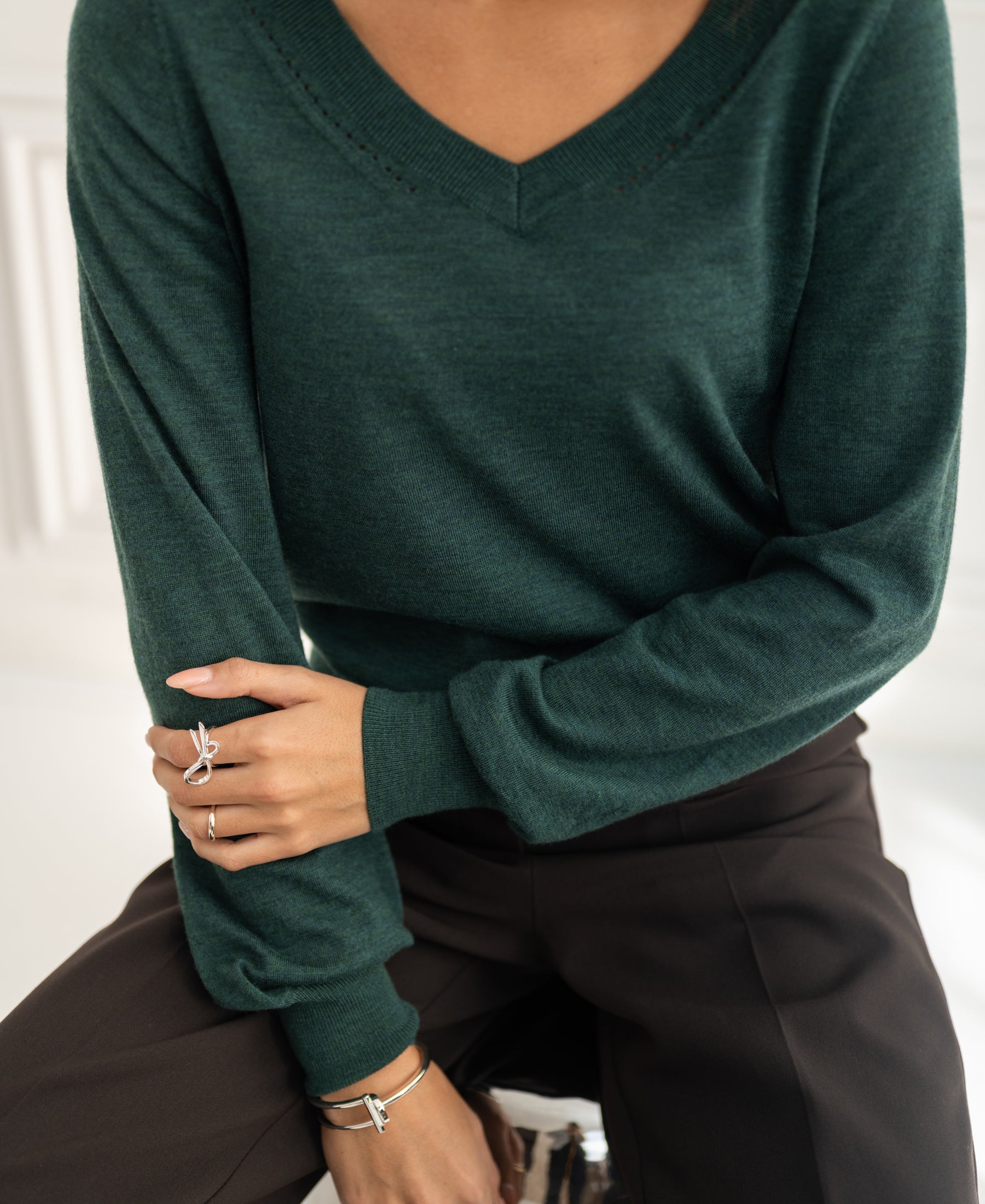 Merino V-hals trui LA VILLE Greenish