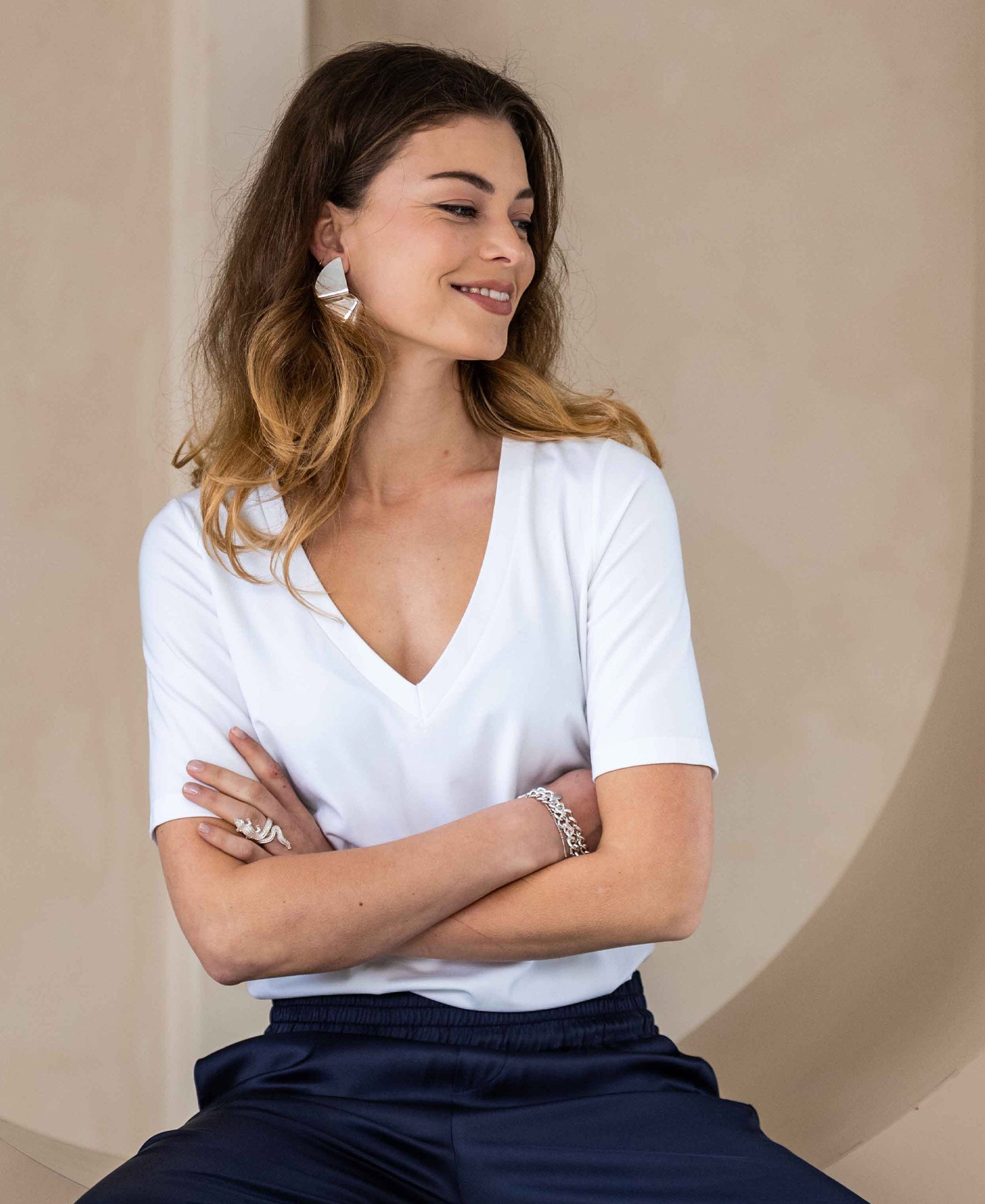 V-neck T-shirt LA VERONIQUE White