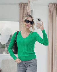 V-neck cable knit sweater LA JULYA Green