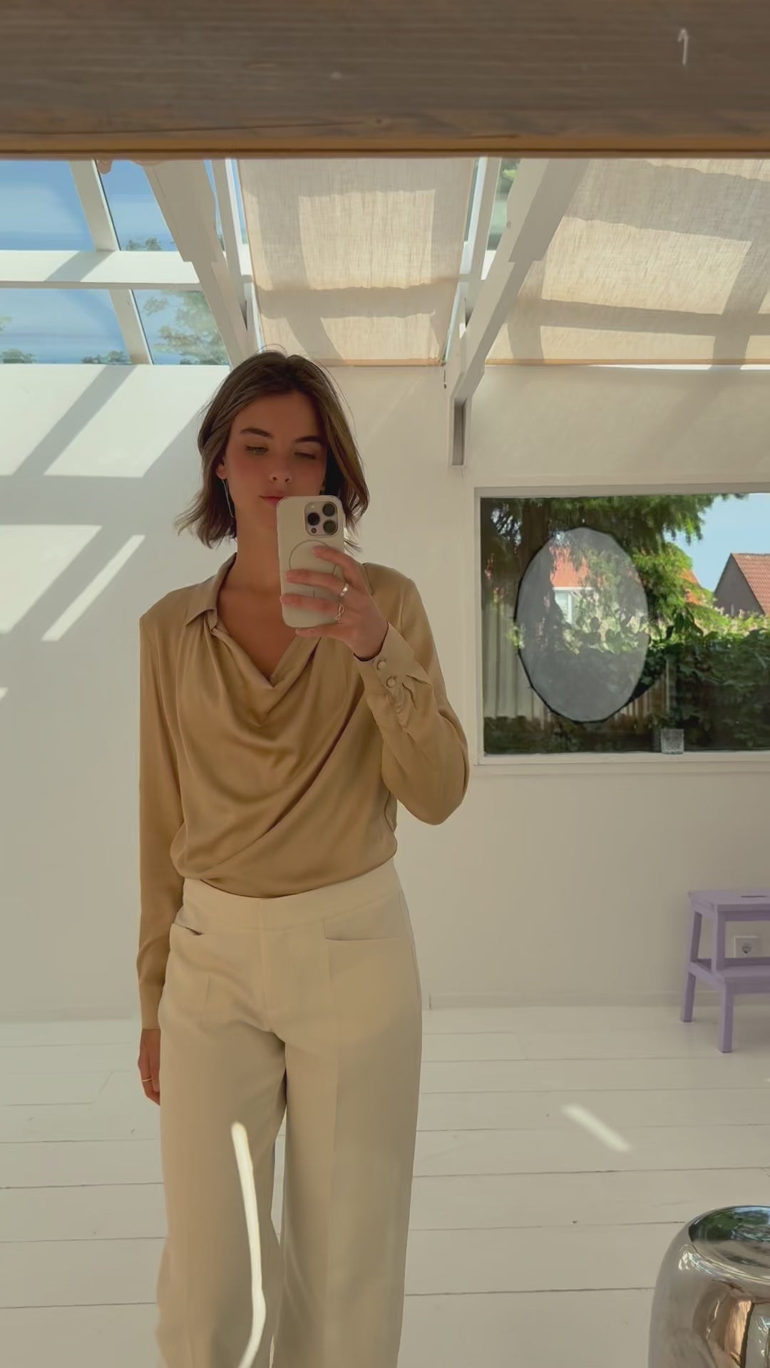 Satijnen stretch blouse LE VENT Licht zand