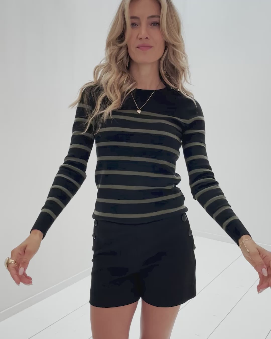 L'ELISA Black-Army green