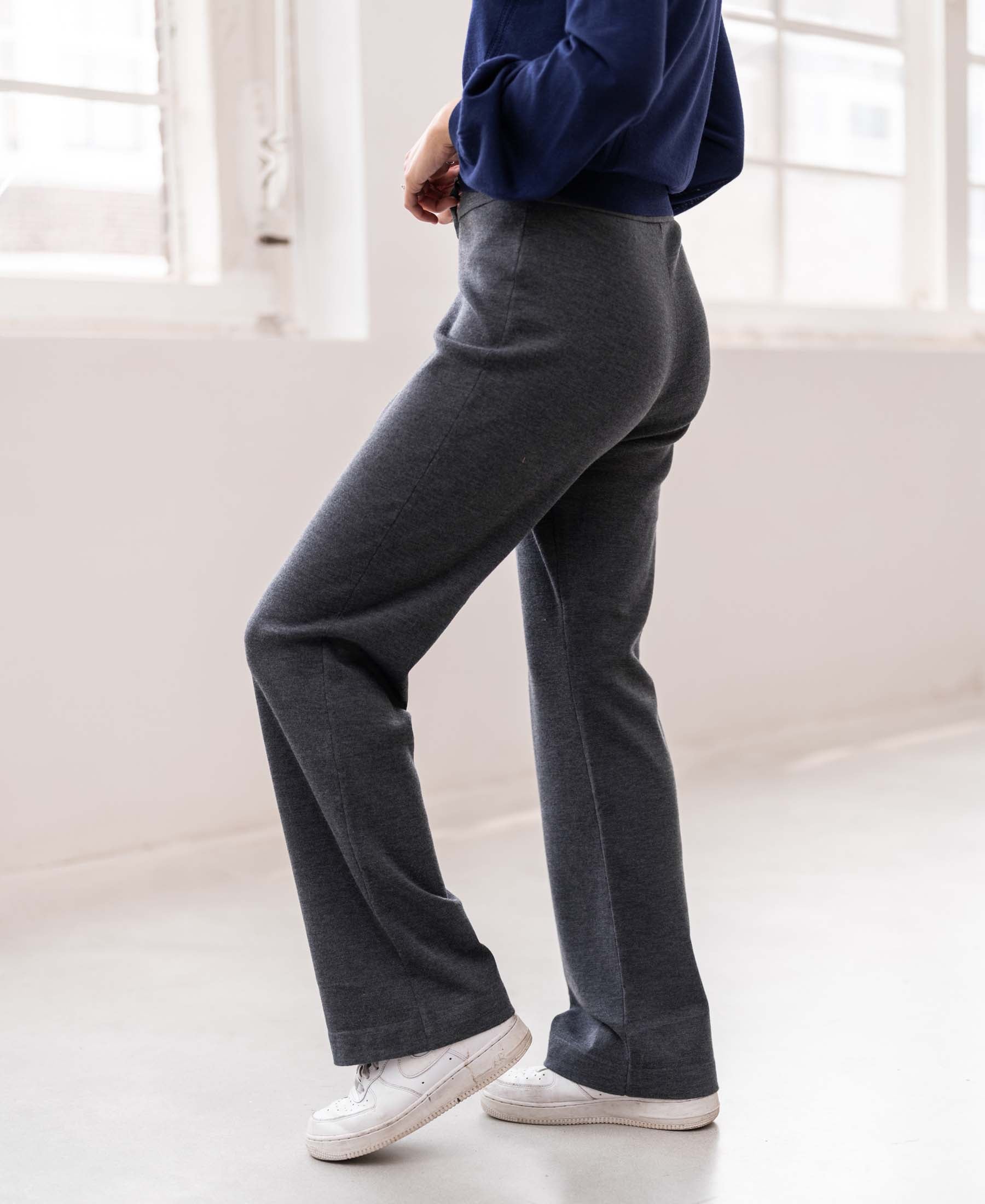 Knitted pants LE LOURDES Anthracite