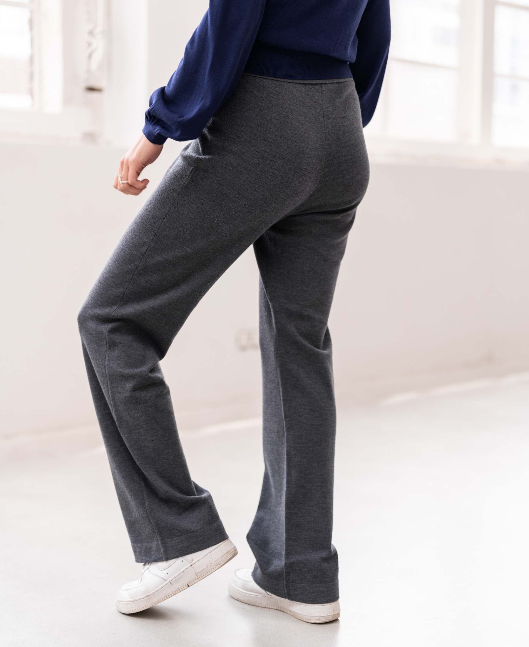 Knitted pants LE LOURDES Anthracite